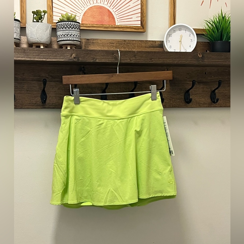 NWT lululemon Lightweight HR Tennis Skirt, Sour Grape